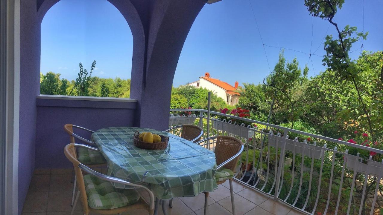 Villa Millefiori - Apartments Mali Lošinj Kültér fotó