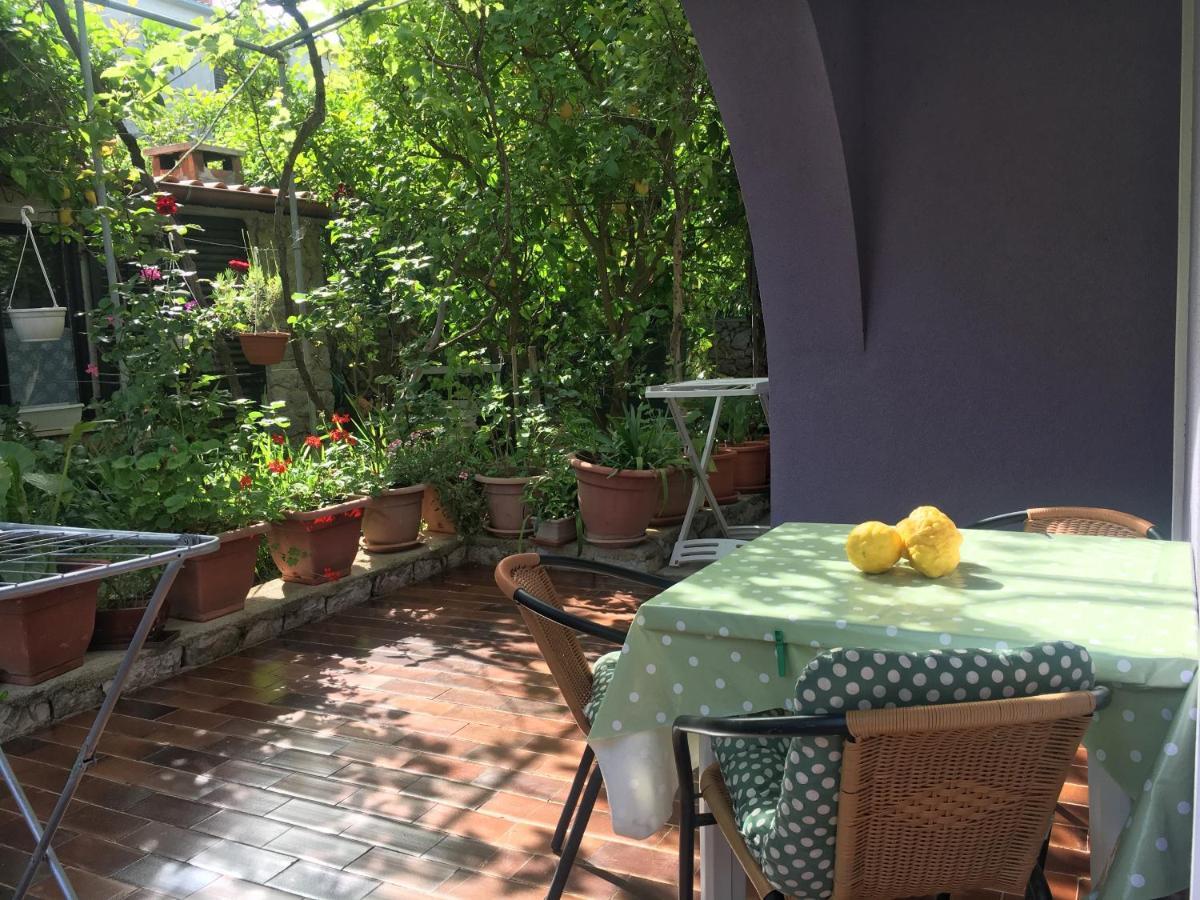 Villa Millefiori - Apartments Mali Lošinj Kültér fotó