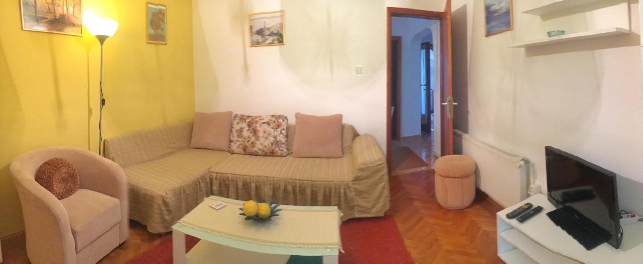 Villa Millefiori - Apartments Mali Lošinj Kültér fotó